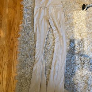 Brandy Melville yoga pants